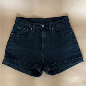 Levi’s Mom Shorts - Size 27 - Black
